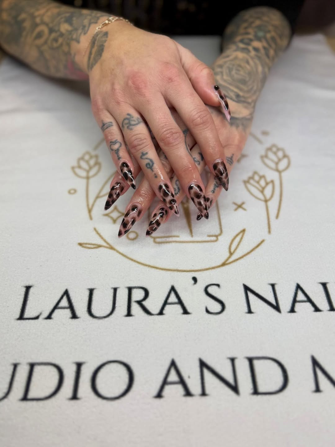 Nagelset van Laura's Nail Studio and More - foto 2