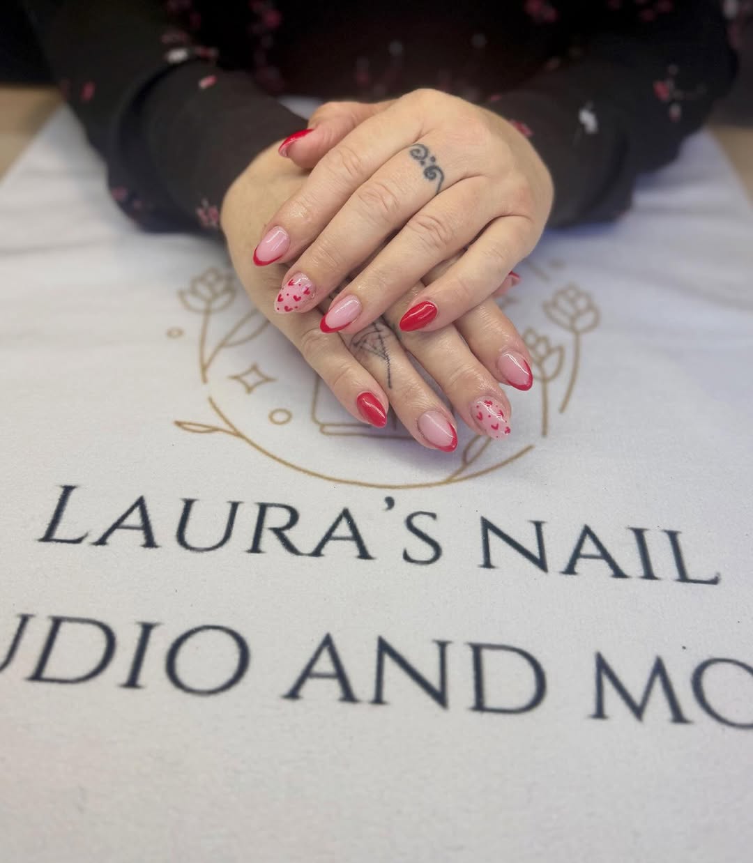 Nagelset van Laura's Nail Studio and More - foto 5